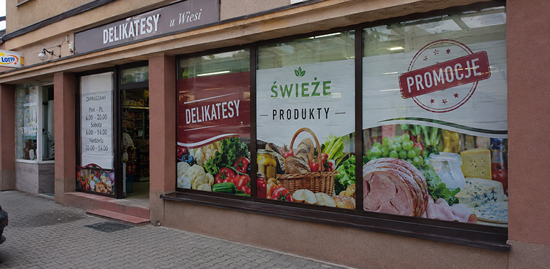 Oklejanie witryn sklepowych - jak wykorzystać szybę jako reklamę? #2